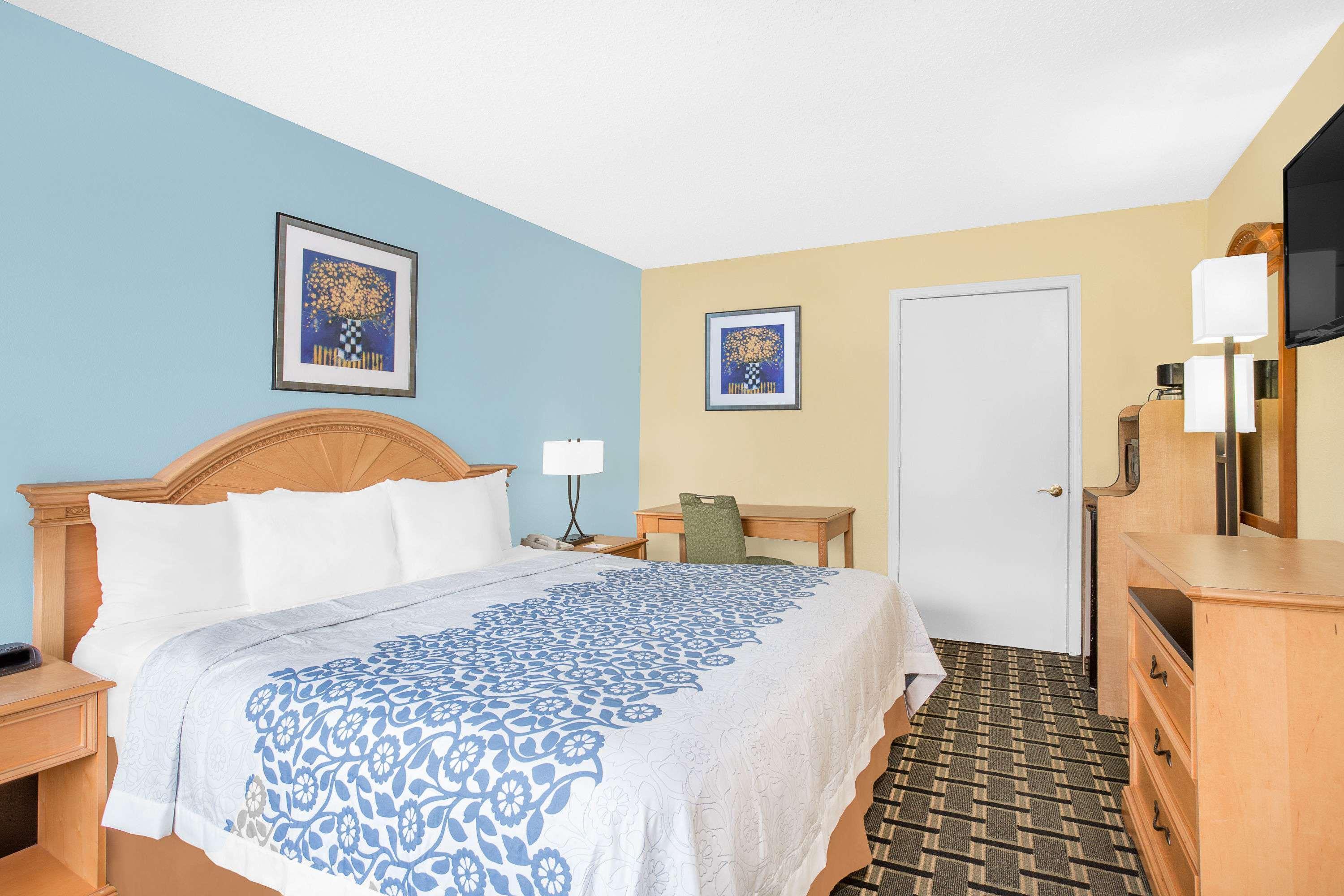 Days By Wyndham Kings Dominion Area Motel Ruther Glen